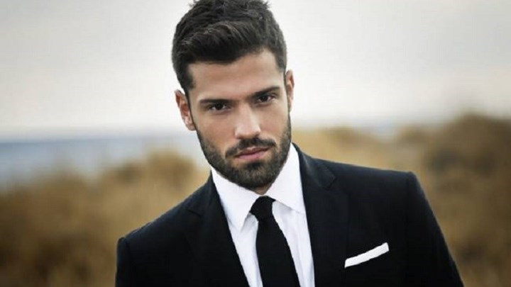 “Θα ‘μαι εδώ”: Ο Κωνσταντίνος Αργυρός παρουσίασε το καινούργιο του τραγούδι – ΒΙΝΤΕΟ