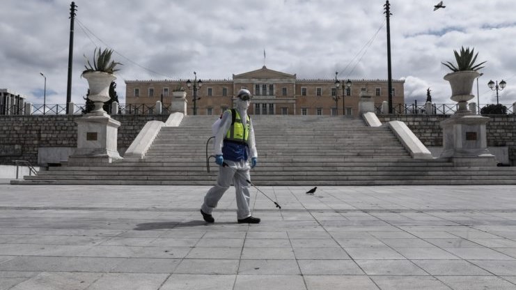 Σενάρια για τρίτο πιο σκληρό lockdown μετά τις γιορτές – Τι εξετάζεται για την αποφυγή νέου κύματος