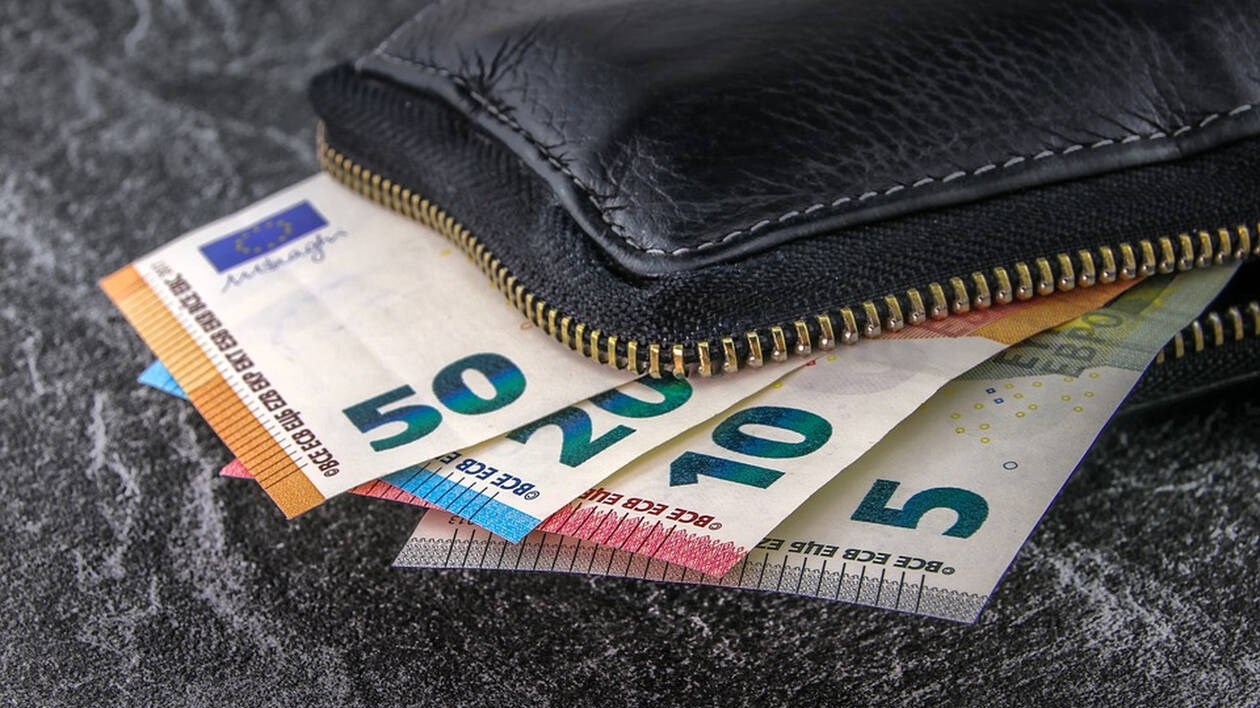 Ποιοι θα δουν περισσότερα χρήματα στον μισθό του Ιανουαρίου – Αναλυτικά παραδείγματα