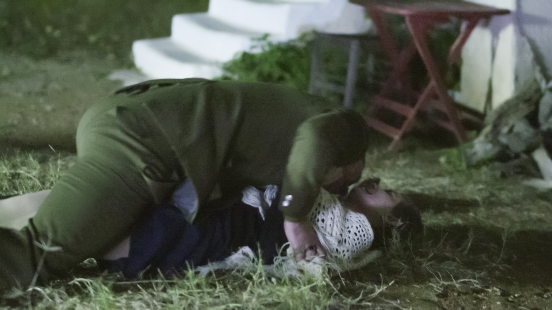 Άγριες Μέλισσες: Η Ελένη εξαφανίζεται και οι υποψίες πέφτουν στον Βόσκαρη