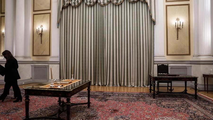 Ορκωμοσία: Πολιτικό όρκο έδωσαν Αμυράς και Γιατρομανωλάκης