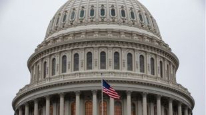 ΗΠΑ: Διακόπηκε η συνεδρίαση στο Κογκρέσο – Απαγόρευση κυκλοφορίας στην Ουάσινγκτον
