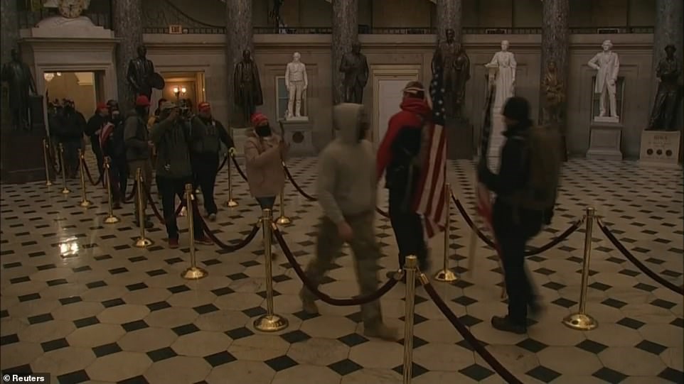 ΗΠΑ: Πυροβόλησαν γυναίκα μέσα στο Καπιτώλιο