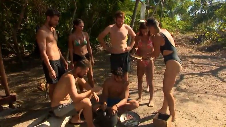 Survivor: Οι “Μαχητές” πιάνουν πέντε κιλά ψάρια από την πρώτη μέρα – ΒΙΝΤΕΟ