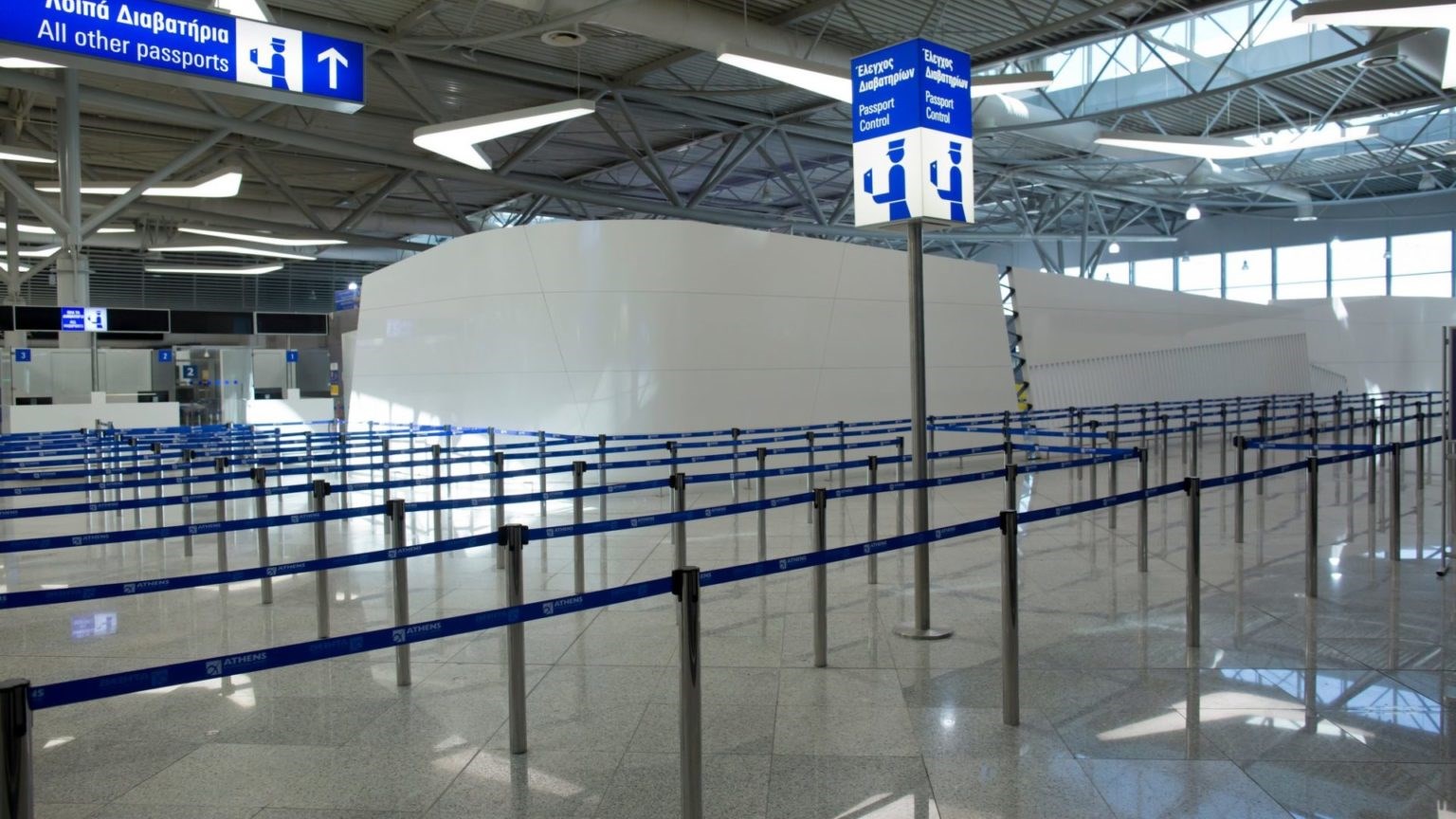 Κορονοϊός: Υποχρεωτική επταήμερη καραντίνα για όσους έρχονται από το εξωτερικό – Τι ισχύει για ταξιδιώτες από τη Βρετανία