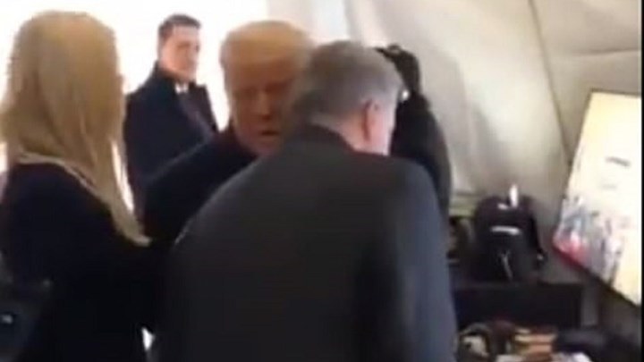 Εισβολή στο Καπιτώλιο: Το πάρτι της οικογένειας Τραμπ πριν από τις ταραχές – Χορός στους ρυθμούς του “Gloria”