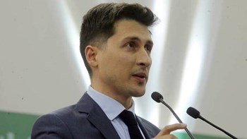 Χρηστίδης για πρόταση Τσίπρα: Δεν είναι θέμα συμβουλίου πολιτικών αρχηγών η πανδημία