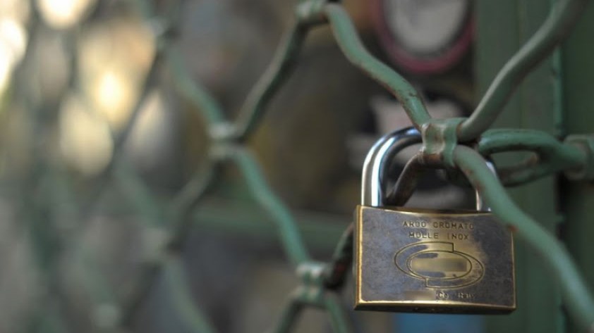 Εμπορικός Σύλλογος Αθηνών: Το λιανεμπόριο δεν μπορεί να ανοιγοκλείνει κατά βούληση