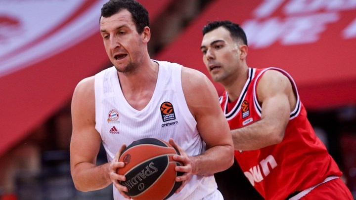 Ολυμπιακός-Μπάγερν 64-61 (30′)