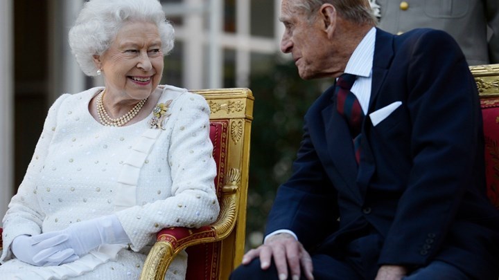 Κορονοϊός-Βρετανία: Εμβολιάστηκαν η βασίλισσα Ελισάβετ και ο πρίγκιπας Φίλιππος