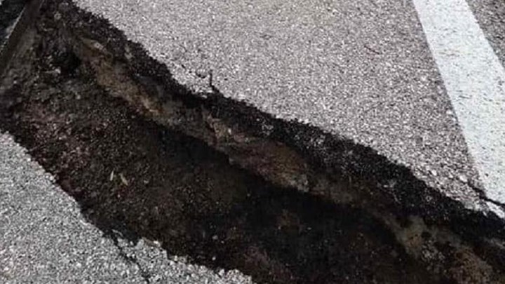 Κακοκαιρία: Χωρισμένη στα δύο η Ιθάκη – Κλιμάκιο μηχανικών στο νησί