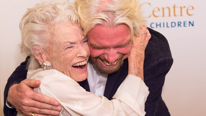 Ρίτσαρντ Μπράνσον: Πέθανε από κορονοϊό η μητέρα του Βρετανού μεγιστάνα