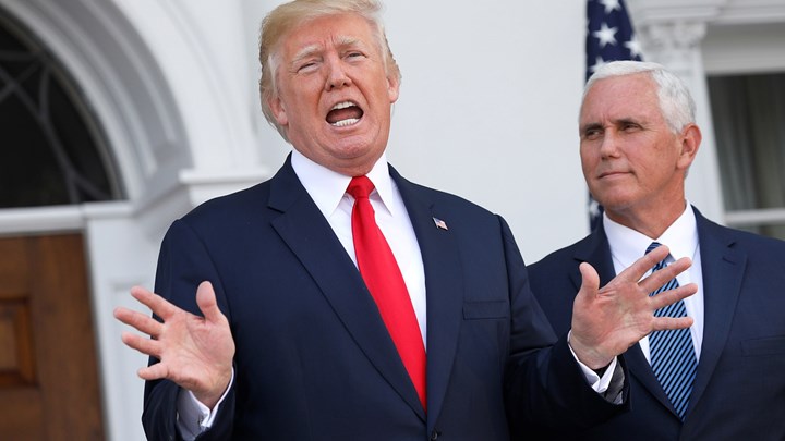 ΗΠΑ: Το πρώτο τετ α τετ Τραμπ – Πενς μετά την εισβολή στο Καπιτώλιο