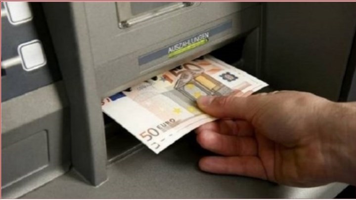 Επίδομα 534 ευρώ: Καταβάλλεται σήμερα σε 645.054 εργαζομένους – Ποιους αφορά