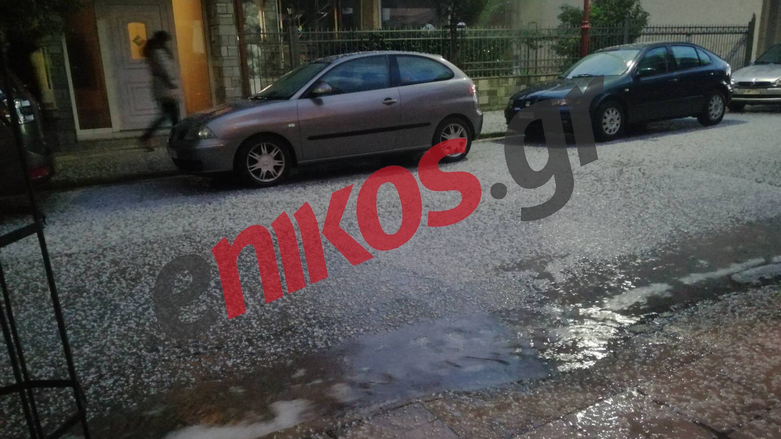 Κακοκαιρία: Σφοδρή χαλαζόπτωση έπληξε τη Λάρισα – ΦΩΤΟ αναγνώστη