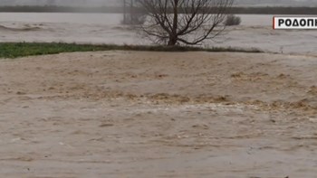 Κακοκαιρία: Ζημιές προκάλεσαν οι πλημμύρες στη Βόρεια Ελλάδα – Υπερχείλισε ο Γαλλικός – ΒΙΝΤΕΟ