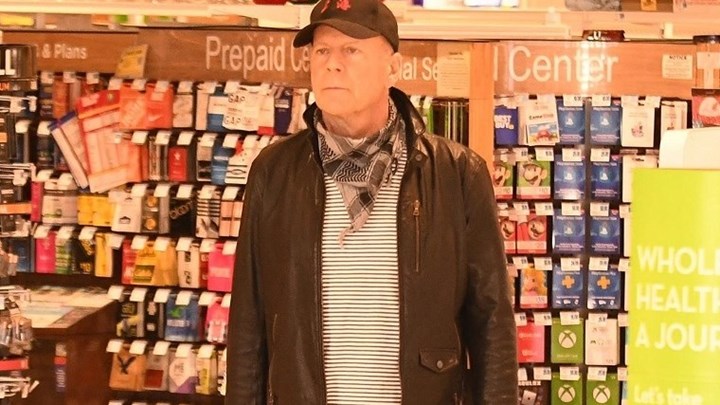 Μπρους Γουίλις: Αντιδράσεις από την άρνησή του να φορέσει μάσκα σε φαρμακείο – ΦΩΤΟ – ΒΙΝΤΕΟ