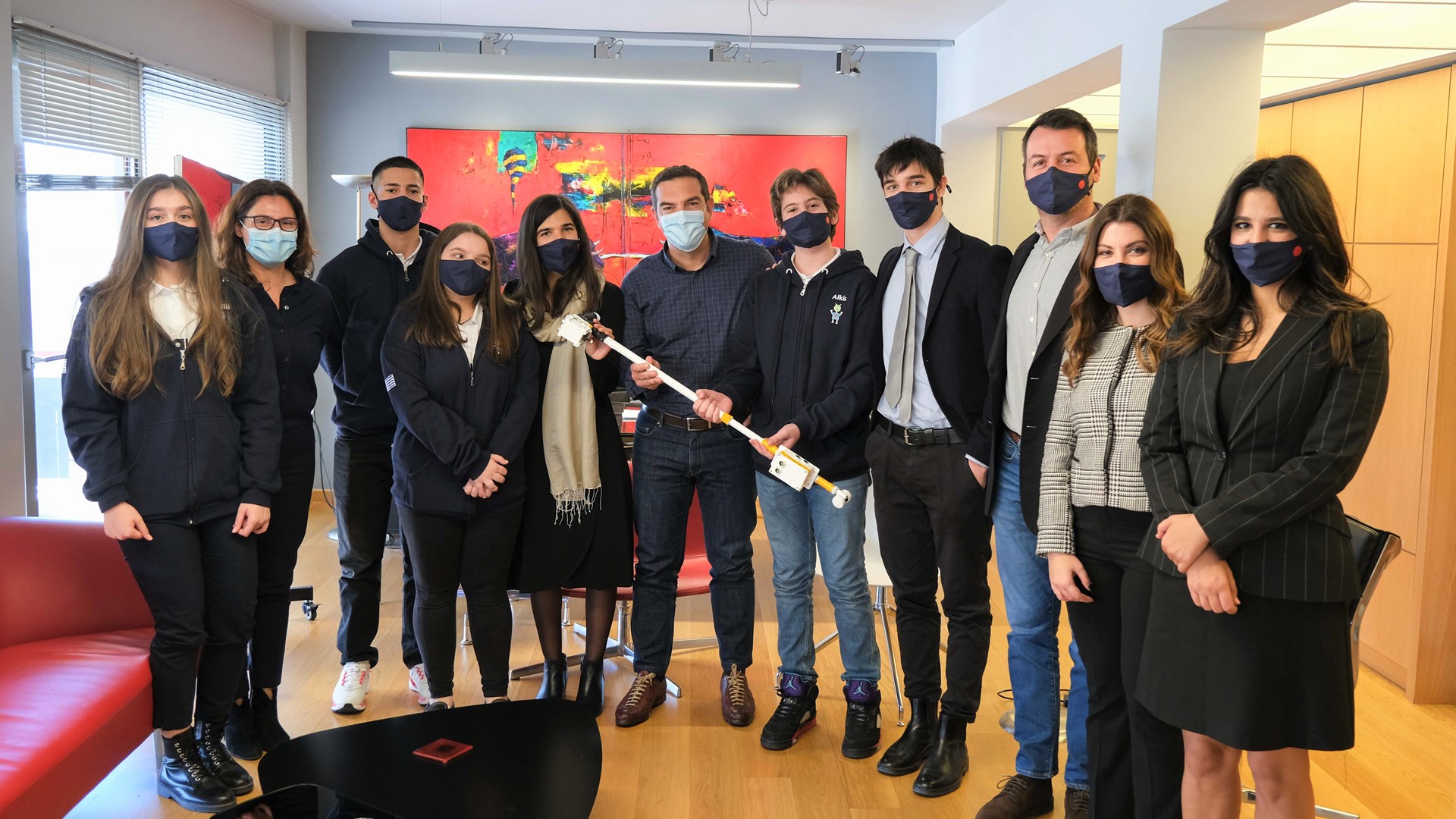 Τσίπρας: Συνάντηση με τους “χρυσούς” μαθητές στην Ολυμπιάδα Ρομποτικής