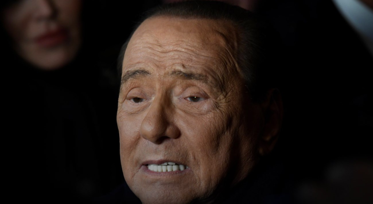 Εκτάκτως στο νοσοκομείο ο Σίλβιο Μπερλουσκόνι