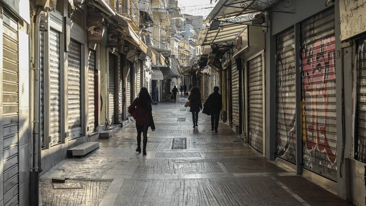 Κορονοϊός: Πόσο κοστίζει ένας μήνας lockdown – Tι είπε ο Ταραντίλης