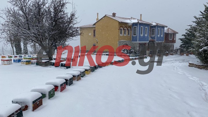 “Λέανδρος”: Η χιονισμένη Μονή του Αγίου Ιακώβου στην Περιστερά Θεσσαλονίκης – ΦΩΤΟ αναγνώστη