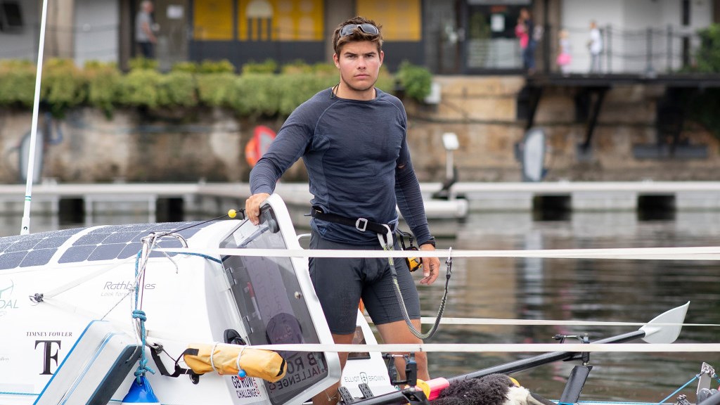 Ποιος Χάρι; Ο “καυτός” ανιψιός της βασίλισσας Ελισάβετ καίει καρδιές- ΦΩΤΟ – ΒΙΝΤΕΟ