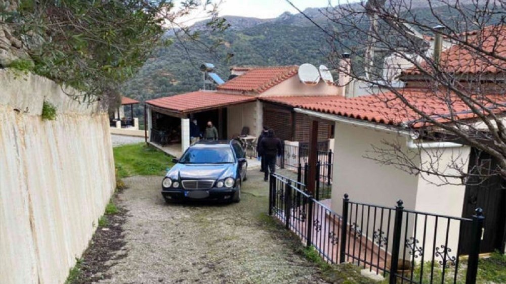 Δολοφονία στα Χανιά: “Θα με σκοτώσει” έλεγε η 55χρονη – Βρέθηκε μαχαιρωμένη στο λαιμό