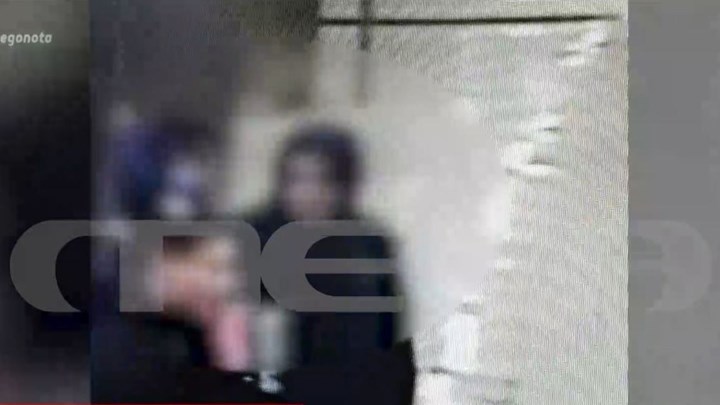 Μετρό: ΒΙΝΤΕΟ ντοκουμέντο με τα ανήλικα αδέλφια λίγα λεπτά μετά την επίθεση στον σταθμάρχη