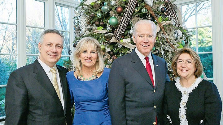 Ο φίλος μας ο Τζο – Το ζεύγος Ασσάνη δέχθηκε πρόσκληση για την ορκωμοσία Μπάιντεν