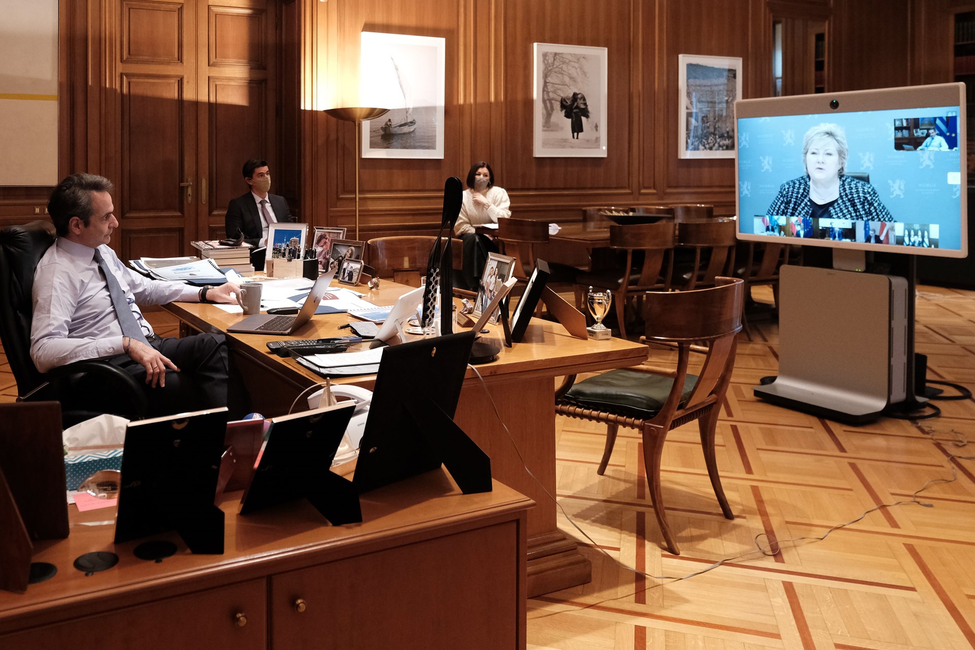 Μητσοτάκης: Να προχωρήσουν πιο γρήγορα οι εμβολιασμοί – Πρωτοβουλία για ταχύτερη έγκριση εμβολίων