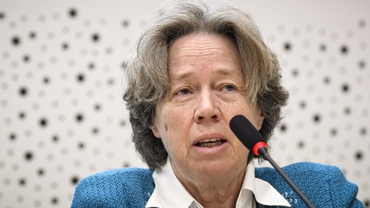 Λινού: Η εστίαση στους εξωτερικούς χώρους θα μπορούσε να ανοίξει – Τι είπε για τα χιονοδρομικά