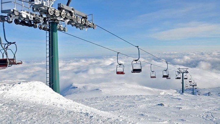 Άρση μέτρων: Τα σενάρια για σχολεία και μετακινήσεις εκτός νομού – Πώς θα γίνεται η μετάβαση στα χιονοδρομικά