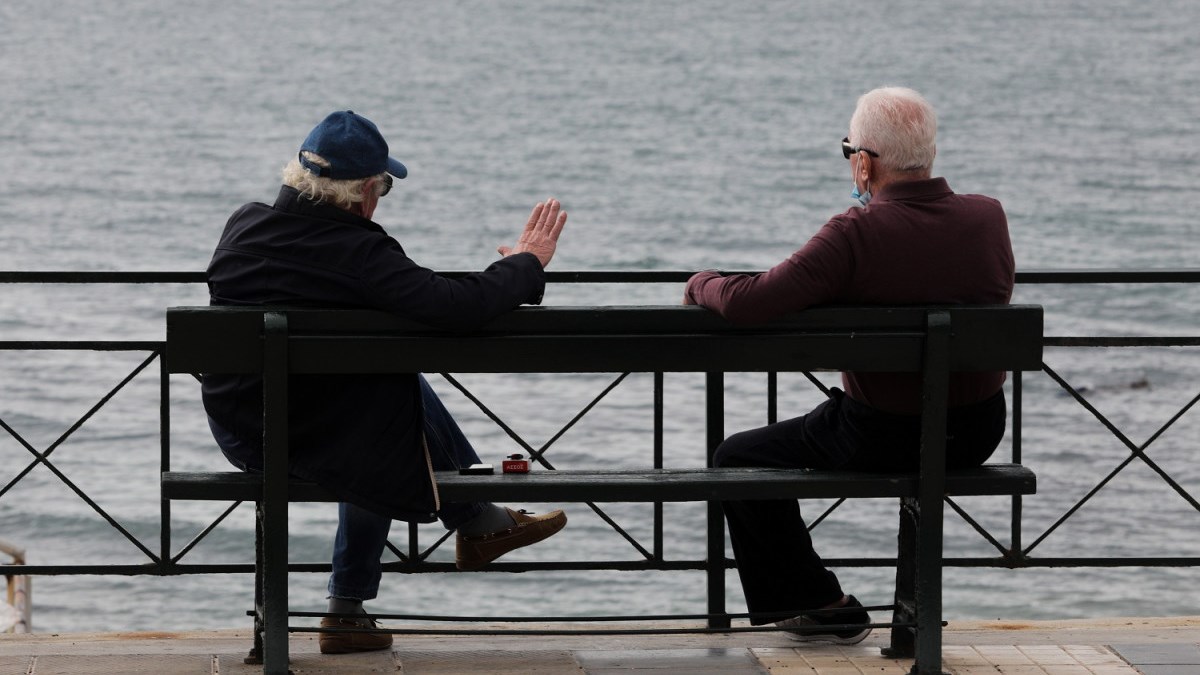 Aσφαλιστικό: Η “βόμβα” που απειλεί τα όρια ηλικίας συνταξιοδότησης