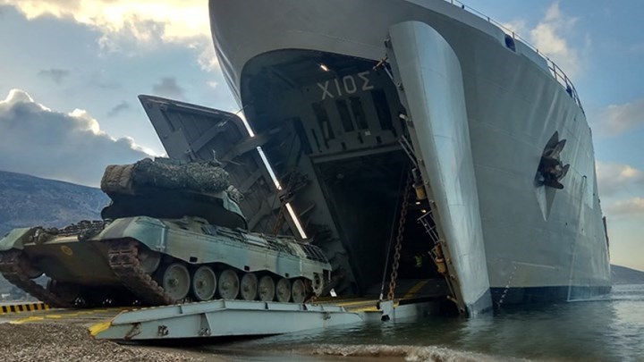 Αλλαγή δομής στο Πολεμικό Ναυτικό: Τα αρματαγωγά στον Βόλο για τους Πεζοναύτες