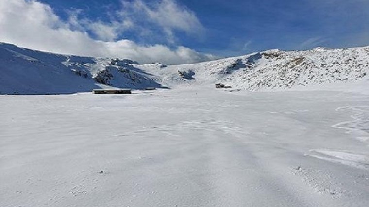 Ποια Ανταρκτική; Στους -28 βαθμούς η θερμοκρασία στην παγωμένη δολίνη Βαθύσταλου