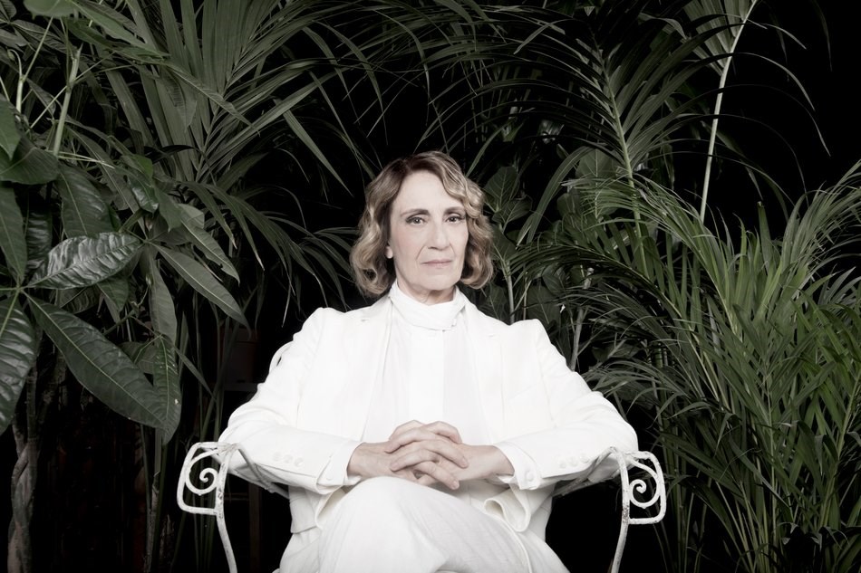 Η Μπαζάκα θα παίξει την Αγαύη, στις “Βάκχες” που ετοιμάζει η Κοντούρη