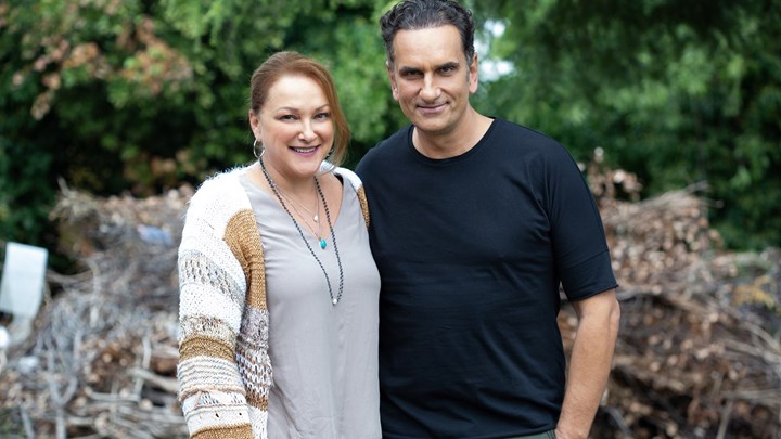 Spoiler: Η υποψία σεξουαλικής παρενόχλησης απειλεί να… γκρεμίσει το «Καφέ της Χαράς»