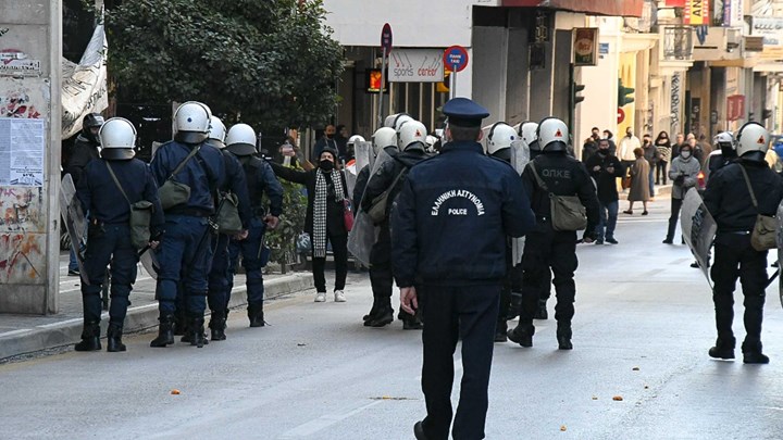 Το σχέδιο Χρυσοχοΐδη για τις συναθροίσεις και τις διαδηλώσεις – Πότε και πώς θα επεμβαίνει η ΕΛ.ΑΣ.