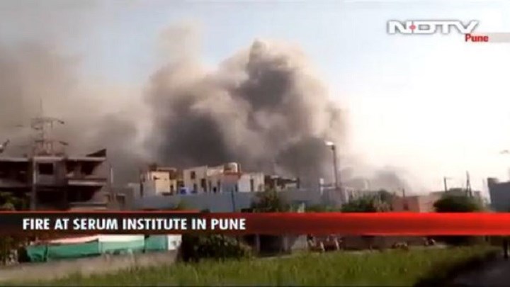 Ινδία: Φωτιά στο εργοστάσιο που παράγει εμβόλια κατά του κορονοϊού – ΒΙΝΤΕΟ