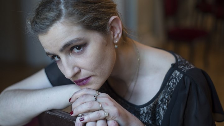 Η Κίτσου «γίνεται» Ελένη και σε… live streaming