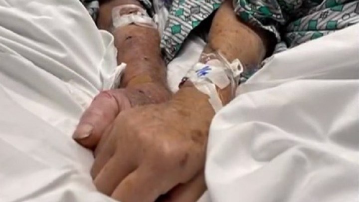 Κορονοϊός: Ζευγάρι παντρεμένο 70 χρόνια πέθανε κρατώντας σφιχτά το χέρι ο ένας του άλλου