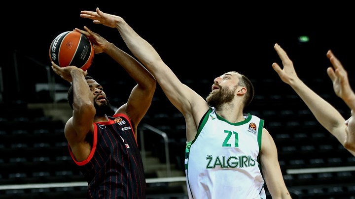 Ζαλγκίρις-Ολυμπιακός 63-60 (30′)