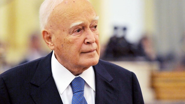 Παπούλιας για Βαλυράκη: “Του έχω θυμώσει γι’ αυτή την τελευταία απόδραση από τη ζωή” – Το συγκινητικό “αντίο”