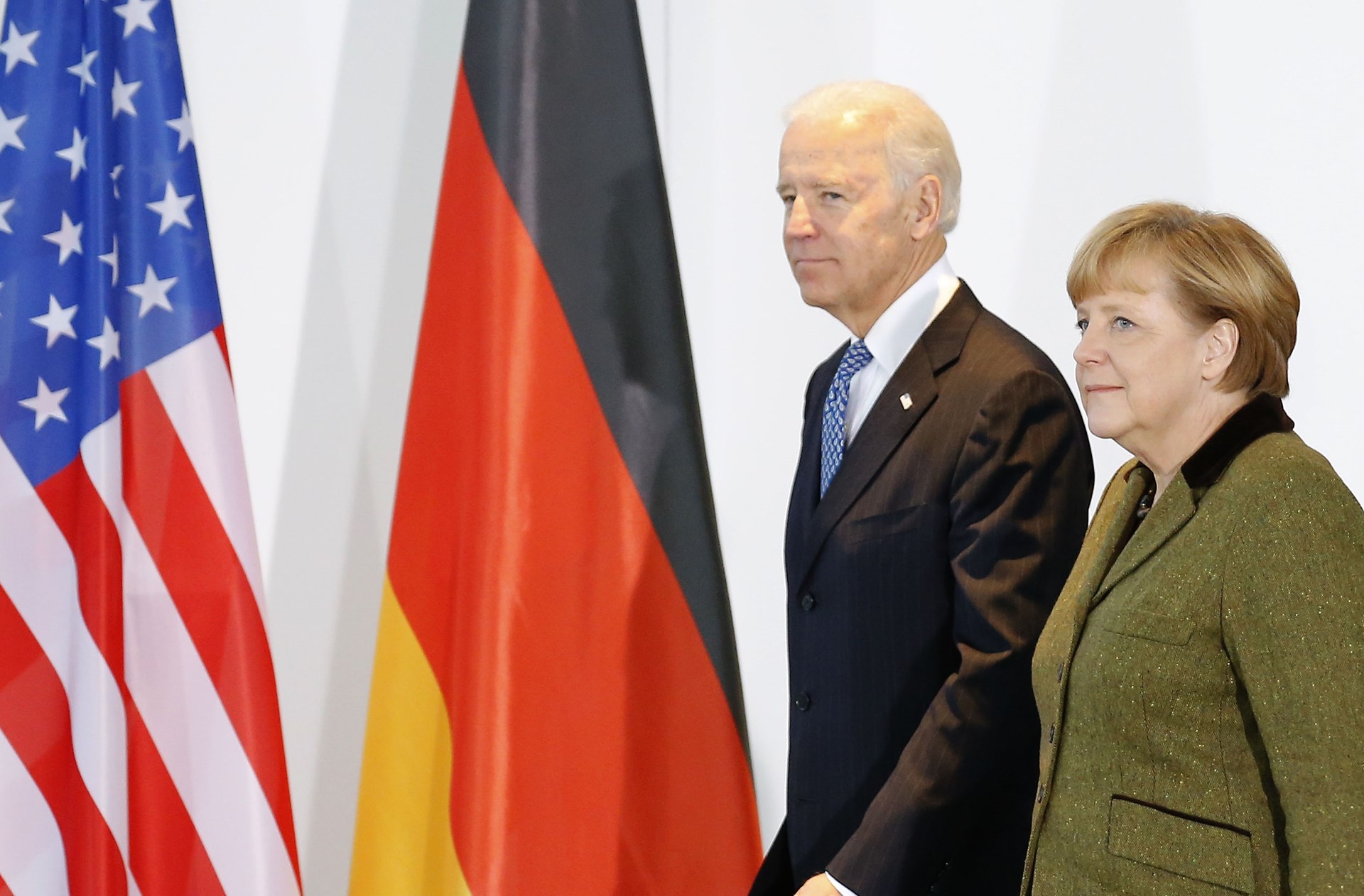 Μέρκελ: Προσκάλεσε τον Μπάιντεν στη Γερμανία όταν το επιτρέψει ο κορονοϊός