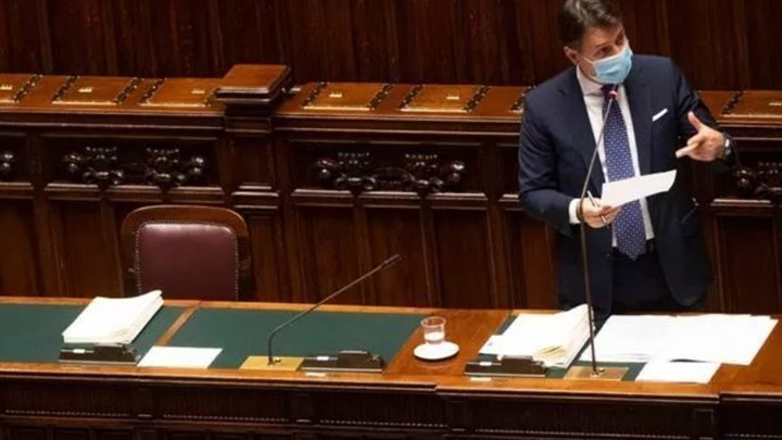 Πολιτική κρίση στην Ιταλία: Παραιτήθηκε ο Κόντε – Ξεκινούν αύριο διαβουλεύσεις Ματαρέλα με τα κόμματα