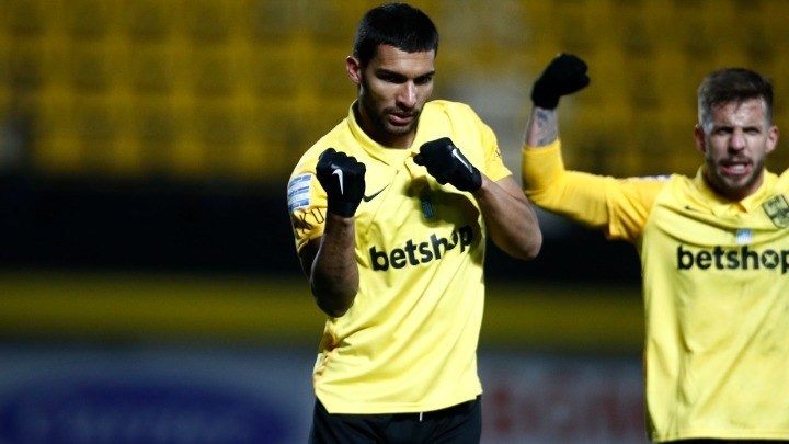 Super League: O Άρης ξεπέρασε το εμπόδιο της ΑΕΛ