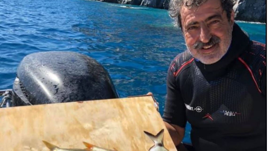 Πολάκης: Η περιπέτειά του στη θάλασσα με αφορμή τον θάνατο Βαλυράκη – ” Θα είχα πεθάνει” – ΦΩΤΟ