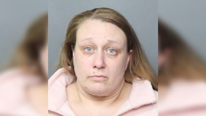 Σατανική μπέιμπι σίτερ: Σκότωσε τη 2χρονη που φρόντιζε – Υπό έρευνα και ο θάνατος ενός βρέφους