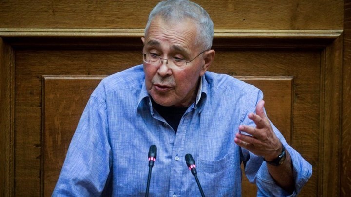 Ζουράρις για συναθροίσεις: Τα έχω χ@@@@@α τα 99 άτομα, τη διάταξη του Μητσοτάκη