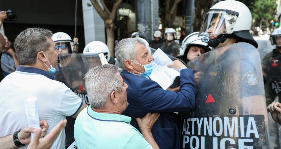 Πρώτη δίωξη για τις διαδηλώσεις: Δικογραφία εις βάρος του προέδρου της ΠΟΕΔΗΝ – Γιατί κατηγορείται